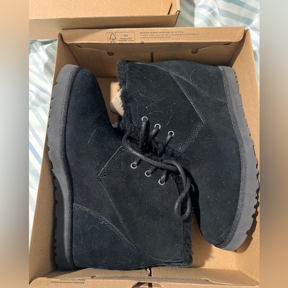 Ugg Classic Femme Lace Bootie Wedge 7 1/2 - Picture 1 of 4